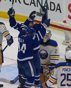 JOHNNY ON THE SPOT!! | Toronto Maple Leafs