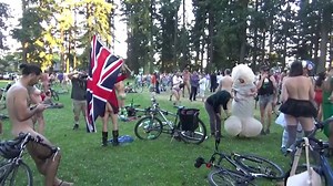 Take Me to the Fanny Packs! Right MEOW