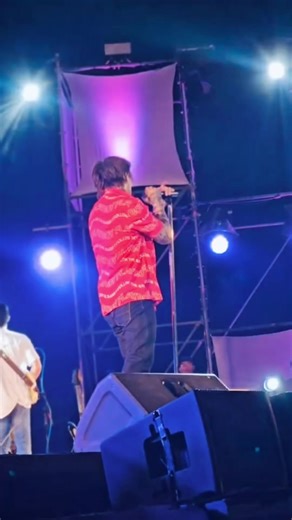 13K views · 808 reactions | ลัก - The mousses [ 2011 ] live at chill on the beach ️️ fan cam  Thank you | The Mousses | Facebook