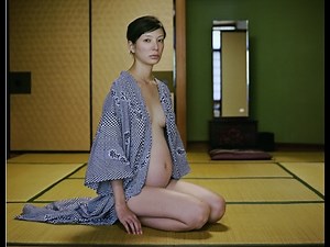 Proses Hamil 8 Bulan Wanita Jepang Melahirkan