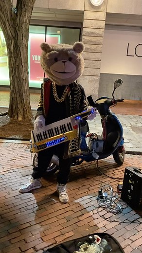 Hong Kong Boston, Faneuil Hall on Reels