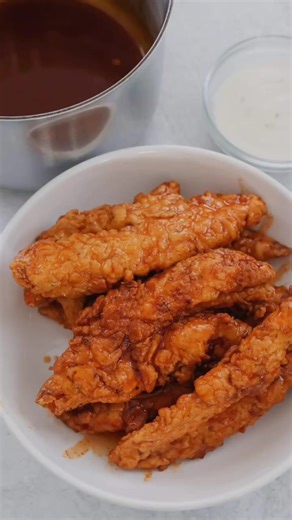 1.3K views · 18 reactions | Hot Honey Chicken Tenders  SMAAASH OR PASSSS | Tasty Soul Food Recipes | Facebook