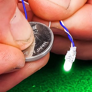 Trapping A Burning Candle Underwater! | Innovative Panda