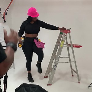 I don’t always do photoshoots…. But when I do, I have fun! Follow my page for more good vibes 👉🏼 Facebook.com/iamsummerazul 💙📸🎥🥰 SONG: Money 🎶by CardiB #PhotoShoot #BehindTheScenes #iamSummerAzul | Summer Azul