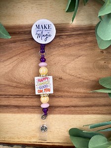 Customizable Beaded ID Badge - Badge Reel - ID Holder - ID Reel - Badges With Clips - Beaded Bar Retractable Badge Reel - Reel Badges - Etsy Canada