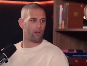 31K views · 467 reactions | Slimani donne son avis sur Yacine Adli et ça vaut le détour #algérie #teamdz #slimani #adli | 100 filtre, Foot DZ | Facebook