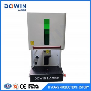 [Hot Item] Enclosed Portable Fiber Closed Laser Marking Machine for Whisky Vodka Jug Laser Engraving Marking