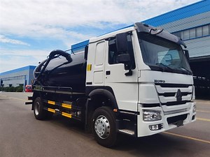[Hot Item] Sinotruk HOWO 4X2 5m3 10m3 Used Septic Trucks for Sale