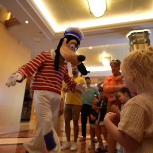 Outstanding Disney Show😱 | Flying The Nest