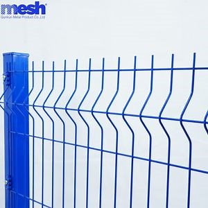 [Hot Item] Customized Home Outdoor V Curved Fencing Decorative 3D Curved Welded Wire Mesh Garden Fence for Fence Panel