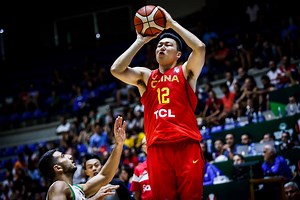 🇨🇳 China escape hosts 🏠 Lebanese Basketball Federation 🇱🇧 to claim 5th spot! #FIBAAsiaCup2017 📊 go.fiba.com/LBN_CHN | FIBA