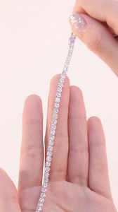 7.7K views · 35 reactions | “I dropped my tennis bracelet and wanted to find it. When you can drop a $10,000 bracelet and find it, that’s called a tennis bracelet.” - Chris Evert During a match in the 1987 U.S. Open, Chris Evert stopped play to search for her diamond bracelet that had fallen off, leading to the term “tennis bracelet.” That’s why we name it tennis bracelet ✨#LazoDiamond #tennisbracelet #diamond #diamondbracelet #bracelets #luxuryjewelry | Lazo Diamond | Facebook