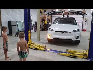 Kids dance with Tesla