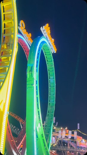 🎢 Ich drehe meine Runden wie der Looping Louie, der Looping Louie, der Looping Louie! 🔄🔥 5 Loopings, pure Action und ein Adrenalinkick, den du nie vergisst! 🚀 Bist du bereit für das ultimative Achterbahn-Erlebnis? 😍 #OlympiaLooping #LoopingLouieVibes #DrehwurmGarantie #5Loopings #AdrenalinKick #RasantUndLegendär #FreizeitparkFeeling | Olympia Looping