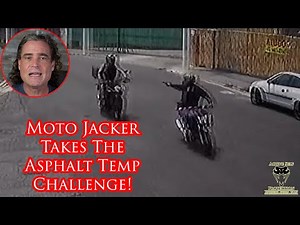 Defender Waits His Turn to Drop Moto Jacker