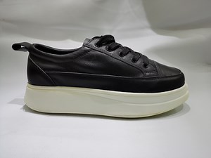 [Hot Item] High Quality Platform Cake Sole Ladies Casual Sneakers Hiking Shoes Athletic Sports Women Sneakers Replicas