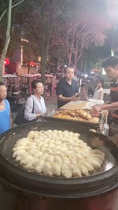 1.3M views · 6.1K reactions | Asian street food 浪 Fried bun #yummyfood #fyp #streetfood #friedbun | Flybosie | Facebook