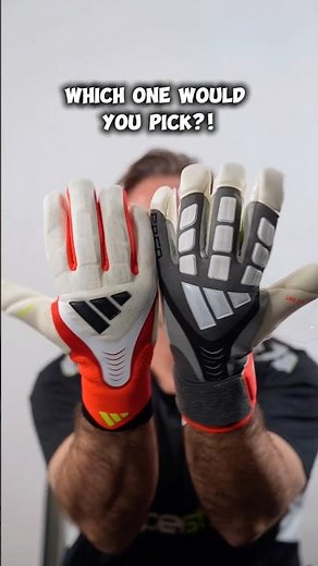 Strapless vs Strap 🤯 Which adidas Predator GK Gloves Are Better?🧤 #gloves #goalkeeper #adidas