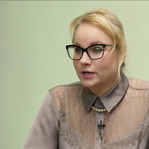 566 reactions · 57 shares | Karolina Stonjeková: Pavel je automat na podpisy, Pekarová klasický příklad parazita. Šéf BIS se pustil na tenký led. Chvilkaři nemají ve školách co dělat. | XTV | Facebook