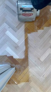 Should we rip out this old parquet floor?? Never! We would always choose to restore a beautiful timber floor wherever possible. This is a stunning herringbone pattern Tasmanian Oak hardwood floor which came up mint!! Sanded back to raw timber with the big machine belt sander, went around all the edges, scraped the corners, trowel filled the gaps and finally coated with @berger_seidle water based polyurethane in a NordicWhite UltraMatt finish 👌🏻 #floorsanding #timberfloor #hardwoodflooring #har