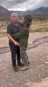 1.7M views · 24K reactions | El “Amor” de una MUJER , eleva tu alma y te permite ser y hacer lo que te propongas. Por eso Dios puso en mi camino, a mi DAMA !!! Feliz Año Nuevo  para todos y que sean muy felices !!! | Silvestre Cantante | Facebook