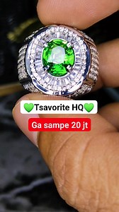 Tsavorite HQ 💚💚 Perak microseting 🔥🔥 #tsavorite #tasavoritegarnet #gamestone #batupermata #silver #reall #fyp #viral #jangkauan #tanzania #indonesia #garnethijau #agunghikmawan | Agung Hikmawan