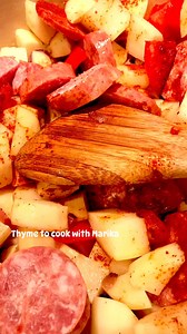 Paprikás krumpli! This is a Hungarian peasant dish that my mama cooked often, usually without the sausage, I add the sausage once in a while because I love the flavor it gives the potatoes! #Hungarianhomecook #hungariandishes #childhoodmemories #thymetocookwithmarika #RecipeInComments | Thyme to cook with Marika