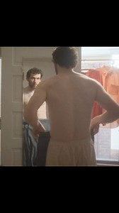 Josh O’Connor shirtless in The Mastermind (2025) | Phoebus Hyacinthus