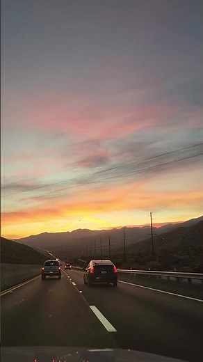 Sunset over the desert mountains 🌄