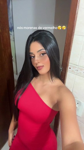 Os vídeos de Julia’s word (@juliland_) com GATA ONLY (SLOWED VERSION) - WAVEFLY