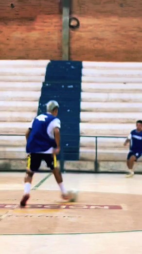Miércoles de fútbol y cumbia!🤪💙