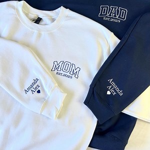 Ensemble sweat-shirt brodé pour maman et papa : cadeau personnalisé pour un nouveau parent