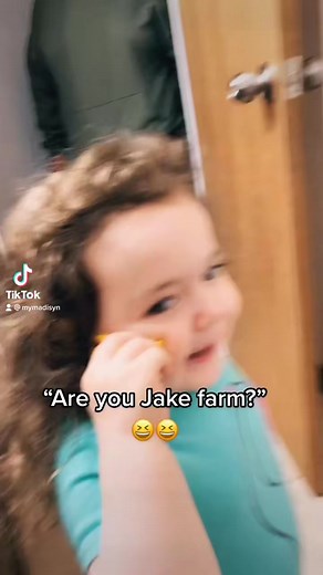 Reposting cause she hasn’t gotten a deal for the new State Farm commercial yet! 🤷‍♀️ What’s a girl gotta do？! #statefarm #commercial #talent #FamilyBusiness #familylook #familydinner #FamilyOwned #familyphotography #familyfriendly #familytime #familyhome #familyphotographer #FamilyTravel #familyovereverything #familyfirst #familylife #familyphotos #Family #familyvacation #familyholiday #familygoals #familyreunion #FamilyLove #familyiseverything #FamilyMatters #familyfun #familyphoto #familyday 