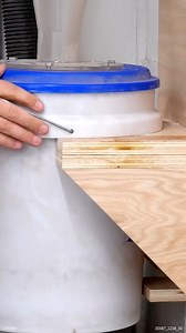 Space Saving Shop-Vac DIY #shopvac #shopvachacks #woodworking #workshoptools | DIYTyler