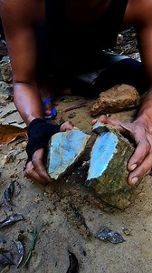 treasure discovery splitting blue opal stone #gemstones #crystals #diamond #opal #jade #gold | Agate Hunter Rimba
