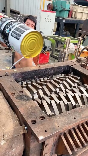 Ep276: Garbage grinding! . . . #ReelViral #FacebookReel #ViralVideo #Videos #ASMR #asmrvideo #asmrvideos #GrindingGarbage #Garbage #DestroyGarbage #Rubbish #grindingmachine #grindingtools #grindingtechnology | Disuwa Hot