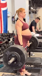 20K views · 268 reactions | 2x CrossFit Games World Champion Anníe Mist Þórisdóttir 8 months pregnant  [via IG anniethorisdottir] #womenssports #gym | The female athlete project | Facebook