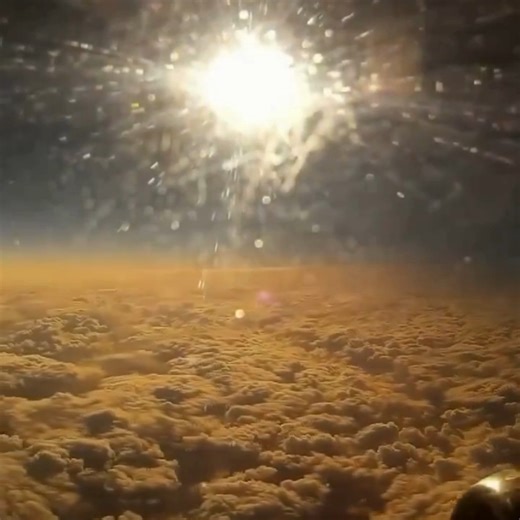 1.1K views | A total Solar eclipse will be visible from Mexico to Eastern Canada today : While Delta, Air Canada operate a pair of special flights Monday for the view of the solar eclipse, Aeromexico USA is ready with 18 of their flights aligned with the path of the Solar Eclipse 2024. As Airlines offer the experience from these flights, we bring you the inflight Solar Eclipse visuals from the past ! #flight #experience #solareclipse | FL360aero | Facebook