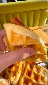 Chicken & Waffles Sandwich with Bacon flavored syrup! 🐔🧇 🥓 #chicken #waffles #bacon | The Munchies