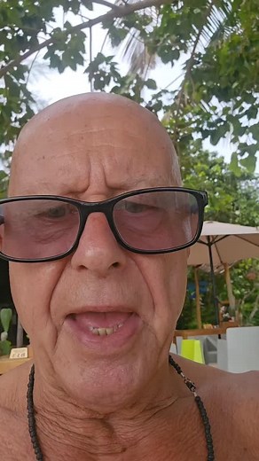 A rare lunch hour ...Secret Beach! | Graham Gold