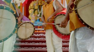 Celebrating Durga Puja Vibes with our 'Pujor Gaan' (পুজোর গান) by Keya Seth Exclusive & Keya Seth Aromatherapy. #pujovibes #pujorgaan #pujorgandhoeseche #keyaseth #keyasethexclusive #durgapuja2024 #keyasetharomatherapy | Keya Seth Exclusive