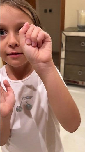 4 fingers magic trick explained