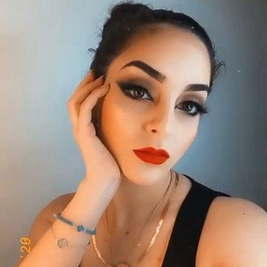 Friends good coffee perfectly done #eyebrows = Sunday happiness! #christianfayeeyebrows #beautifulgirls #browsonfleek #browmakeup #browmaster #eyebrowshaping #eyebrowgoals #happiness #christianfayemakeup #christianfaye #mua #makeupvideos #makeuplooks #christianfayeofficial | Christian Faye