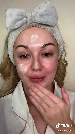 Taking the day off with @Juvia’s Skin 🧖🏼‍♀️😍 (AD) #juviasplace #juviasskin #letsmeltitoff #nubiancleansingmethod #nubiandoublecleansing #cleansingbalm #letsmeltitoff #juviasskinpartner #skincareroutine #makeupremoval