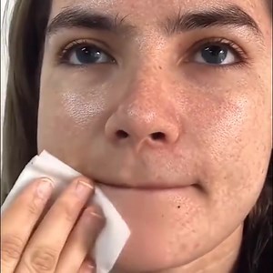 How this green mask stick is giving people amazingly fast results? 😍😍 The green tea formula exfoliates your skins of all the dirt and the mask stick makes it super easy to apply, giving amazing results. See results -> https://bit.ly/3uxqs79 | Hakuna Koop