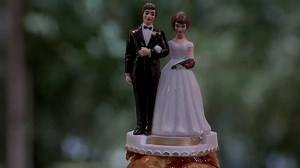 2.8K views · 19 reactions | L'enfer, c'est celui de Paul, homme comblé par une femme magnifique et un travail qui lui plait, mais qui peu à peu devient terriblement jaloux et nous entraîne dans sa folie... | TF1 Séries Films | Facebook