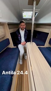 🟧 Antila 24.4 jest niezwykle ciekawą propozycją głównie dla armatorów prywatnych z uwagi na łatwą, jednoosobową obsługę, nie mniej jednak ze względu na walory przestrzenne wnętrza jednostka cieszy się również zainteresowaniem firm czarterowych. Rozplanowanie wnętrza nieodbiega znacznie od Antili 26CC. W Antili 24.4 znajduje się przestrzeń na 6 pełnowymiarowych koi, kambuz i toaletę. Wersja czarterowa przewiduje dodatkowe rozkładane koje. | Mazury24