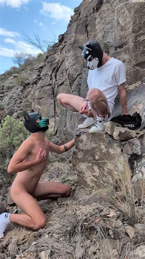 RT @vinpaws: marking my territory @Puparrow4 #piss #pissplay #goldenshower #pupplay #puppy