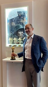 Wir sind immer noch ganz geflasht davon, dass Oscar-Gewinner Edward Berger uns gestern in Wolfsburg besucht hat. Was für ein besonderes Erlebnis! #edwardberger #imwestennichtsneues #oscar #wolfsburg #wolfsburglove | wolfsburg.de