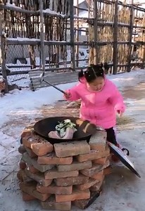 Ilmo Shiinees ilmahayna me eh inta ay la egtahay iyo caqliga kukira waa kaaf iyo kala dheeri. | Abdishakur Shaashaa